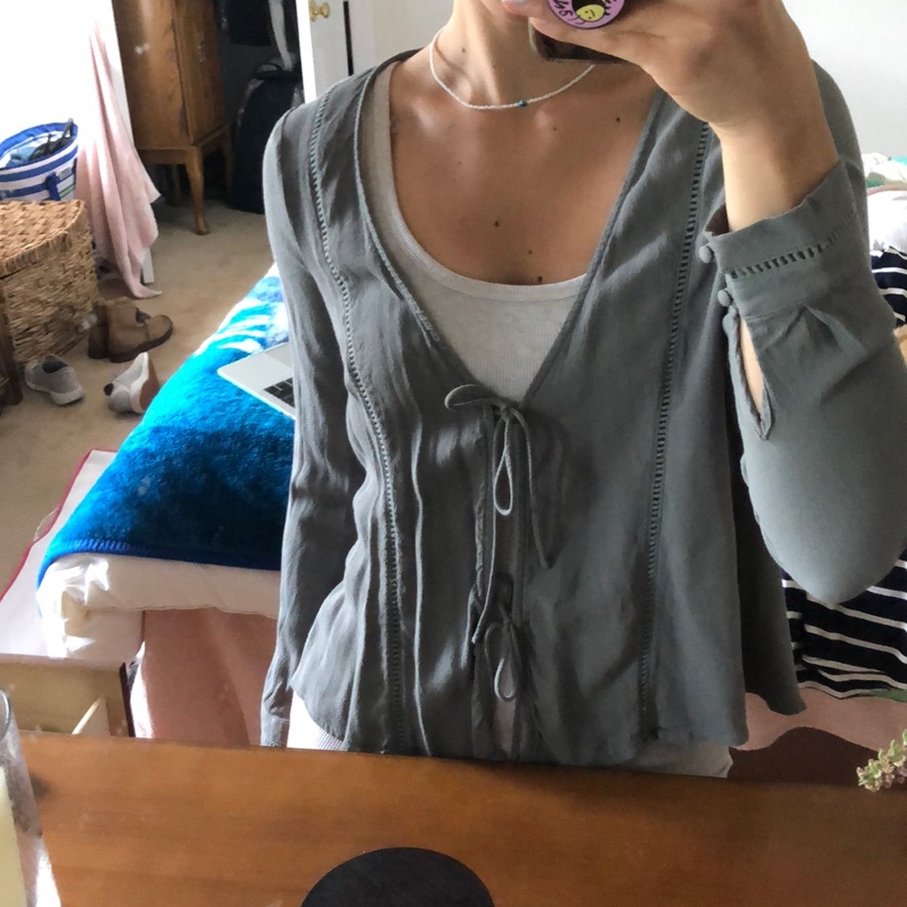 Grey/blue blouse